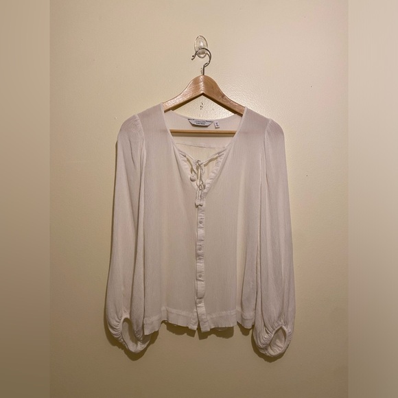 & Other Stories Tops - & Other Stories White Blouse with Tie Detail. Size 6